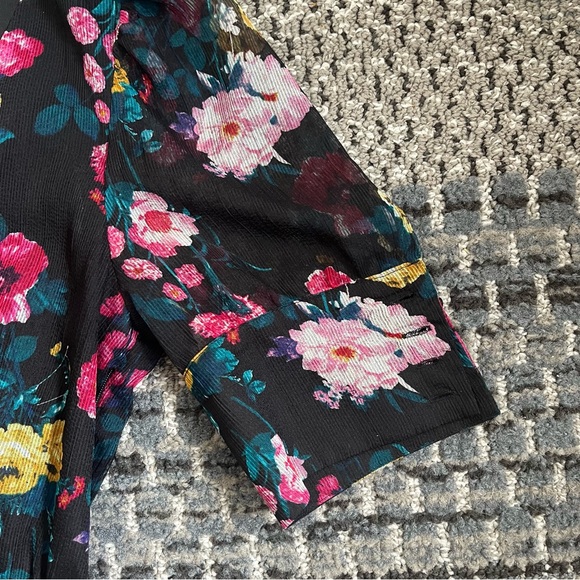 Ali & Jay Black Floral Angels Flight Pleated Surplice Dress Size Small - Picture 5 of 12